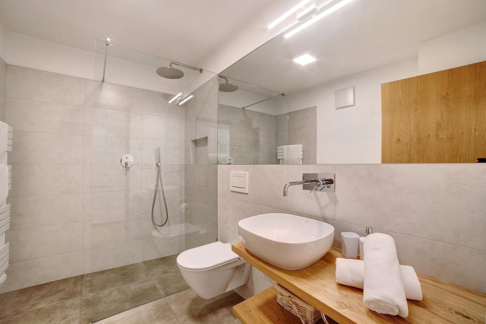 Waalhof Ferienwohnung Golden Ciardes Ngoại thất bức ảnh